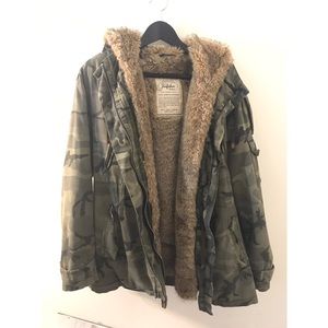 ZARA camo jacket with faux fur interior